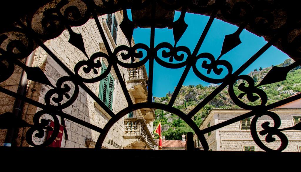 Old Town Museum Square Apartment コトル エクステリア 写真