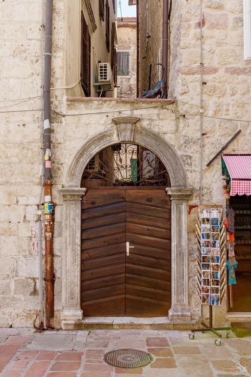 Old Town Museum Square Apartment コトル エクステリア 写真